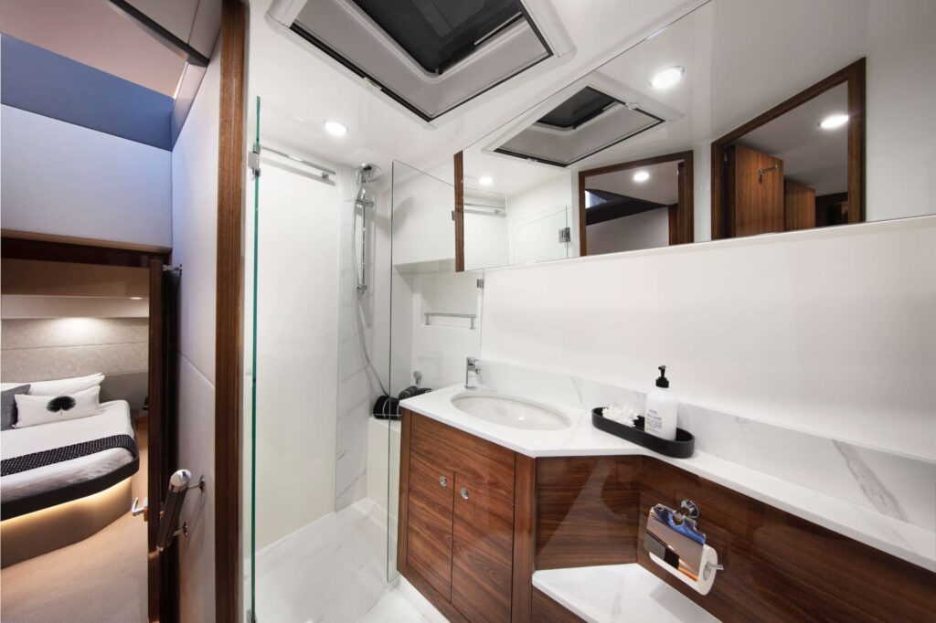 M55 Master Ensuite Slider