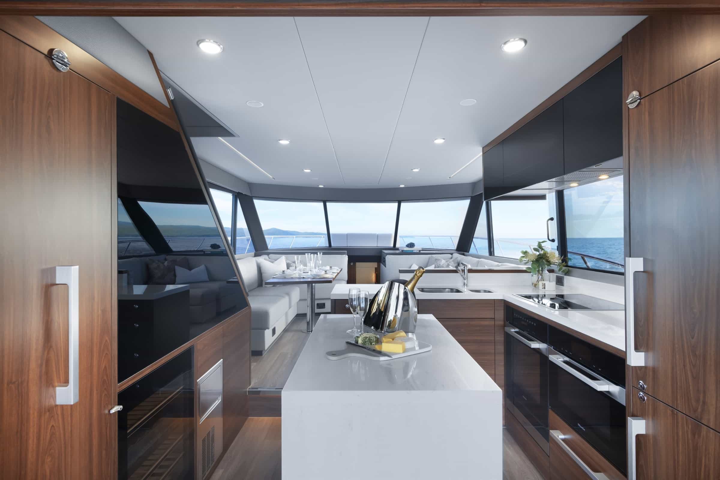 Maritimo 600 Black Edition Desktop55