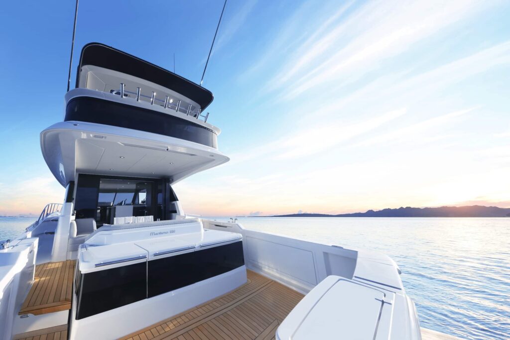 Maritimo 600 Black Edition Desktop16