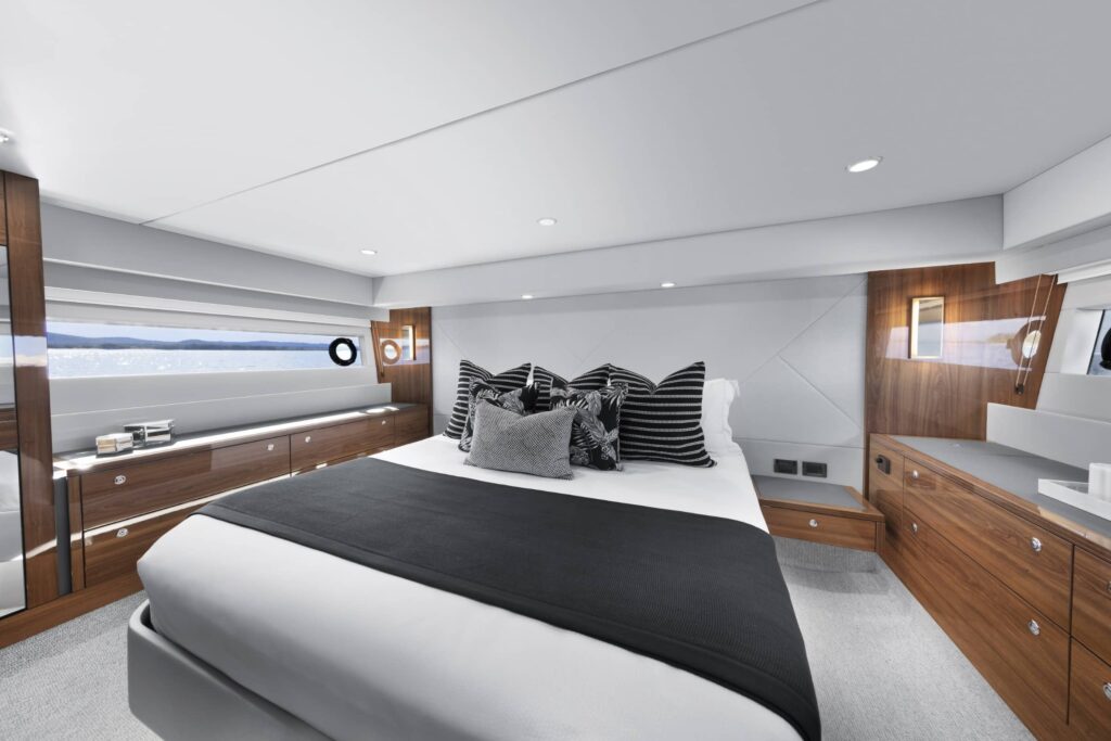 Maritimo M55 Black Edition Desktop52 (2)