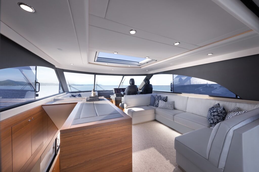 Maritimo M7560